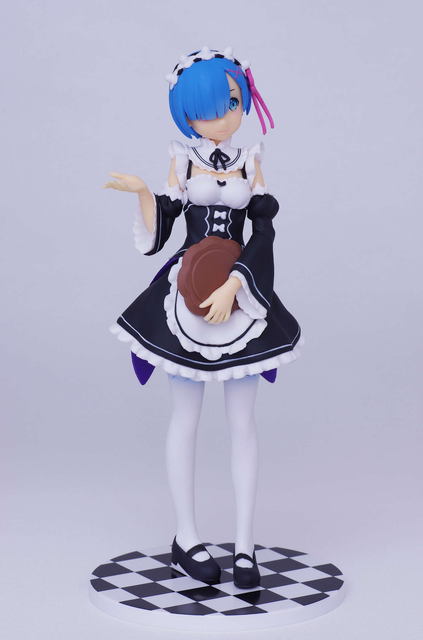 レム フィギュア Re ゼロから始める異世界生活 プレミアムフィギュア プライズ セガ リゼロ Re ゼロから始める異世界生活 フィギュア 写真館 俺達のレムを愛でようの会
